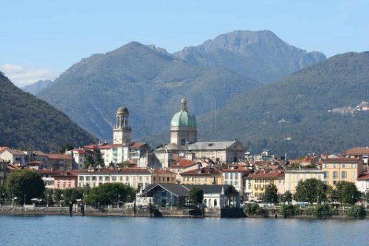 Casa Sabina Hotel Intra Bagian luar foto