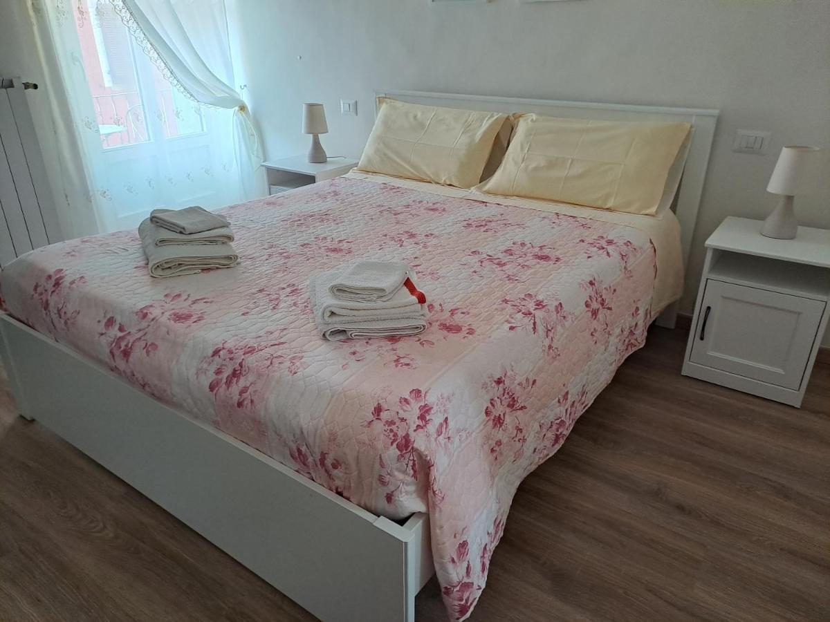 Casa Sabina Hotel Intra Bagian luar foto